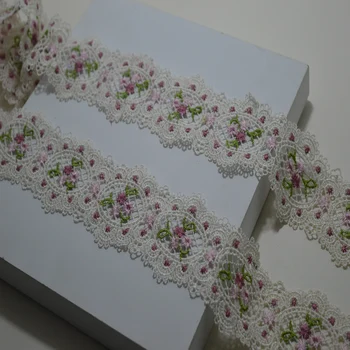 2~5~10Yds/lot Biały falisty styl różowy wydrążony okrągły kwiatowy monogram koronkowe wykończenie z projektu do ślubu panny młodej,dekoracje, ubrania