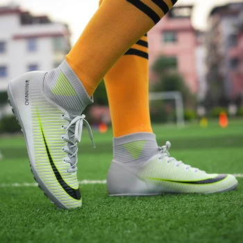 Kryty piłka nożna buty dla mężczyzn wysokiego szczytu piłki nożnej buty oryginalny Darń futsal treningowe buty antypoślizgowe odporne na wstrząsy buty piłkarskie dzieci