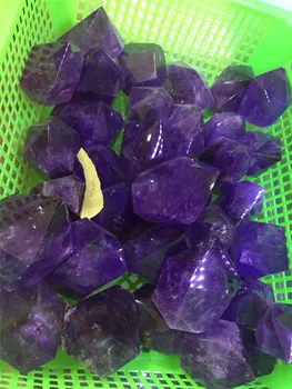 Niesamowity klejnot w naturalny ciemno-fioletowy ametyst kamień crystl różdżka uzdrowienie klejnot Kryształ o nieregularnym kształcie różdżki w prezencie