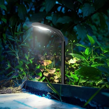 Światło słoneczne Knagi Led Solar Stick Lights 2pcs LED Solar Buried Light Garden Light Control Spotlight Wodoodporny Spike Lamp